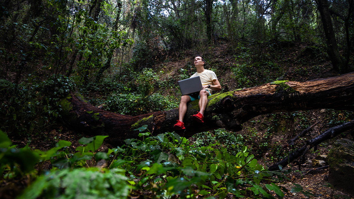 Phone with Paykhom App